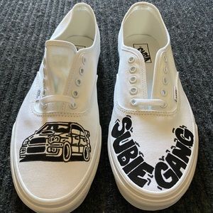 i make custom shoes/ Instagram: felix.customs